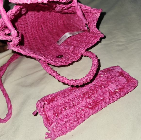 Urban Outfitters Pink Woven Wicker Crossbody w/ removable base - Picture 4 of 8